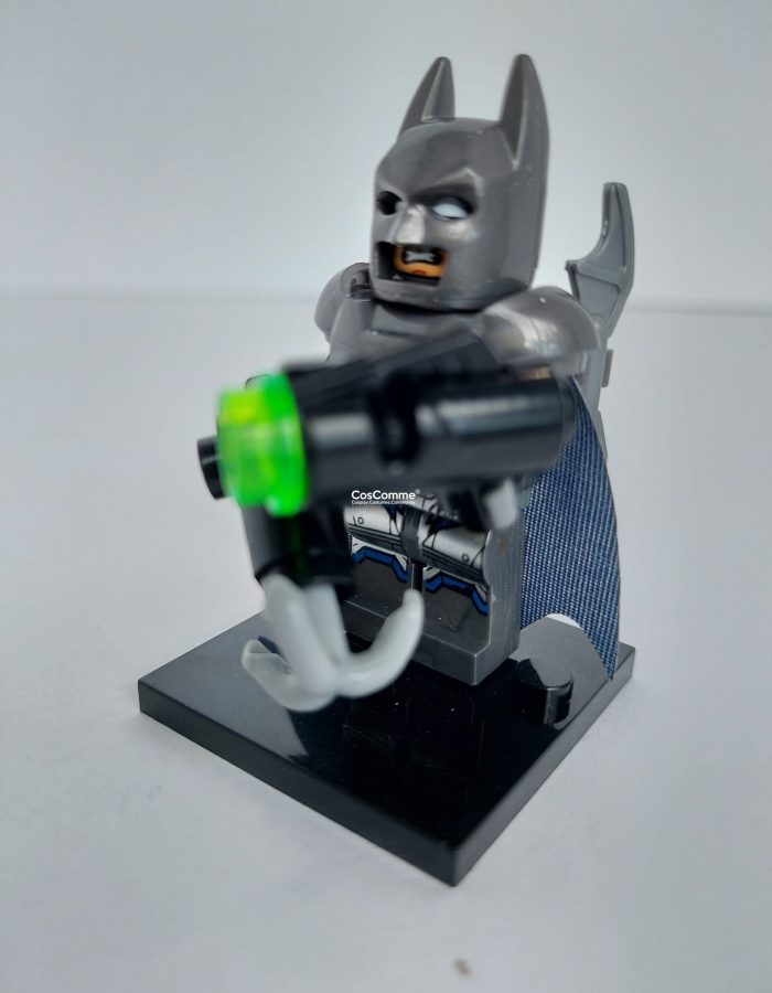 Miniature Batman green gun. preowned