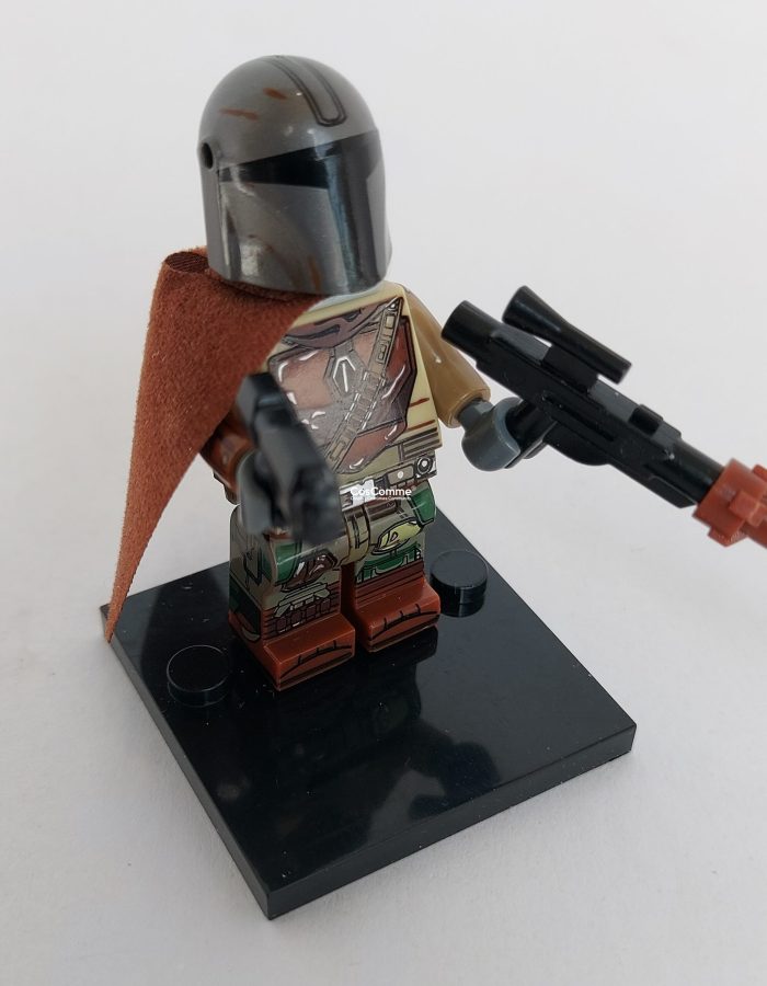 Miniature Mandalorian figure. preowned